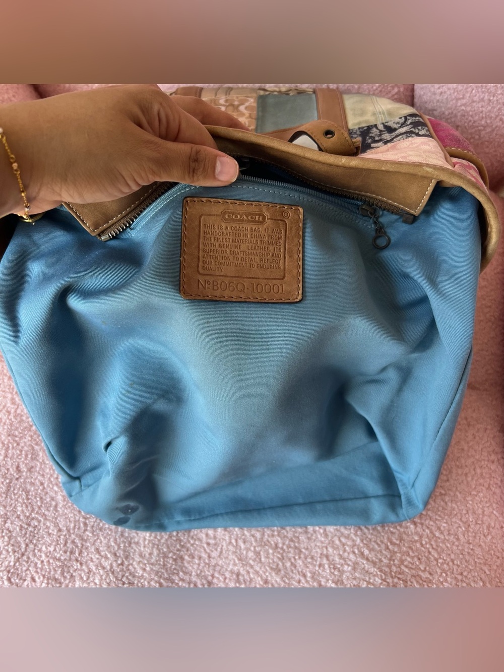 Vintage Coach Holiday Patchwork Gallery Tote / Shoulder Bag - Picture 4 of 7